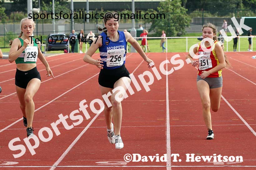 Women and Girls 300 metres, 2021 North Eastern Track and Field Champs., Middesbrough. Photo: David T. Hewitson/Sports for All Pics